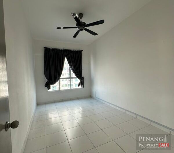 Golden Triangle, Sungai Ara, Relau