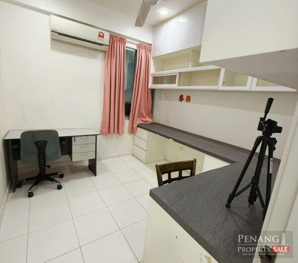 Golden Triangle, Sungai Ara, Relau