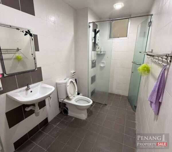 Golden Triangle, Sungai Ara, Relau