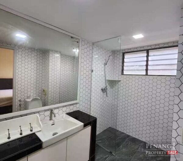 Westland Court, Georgetown