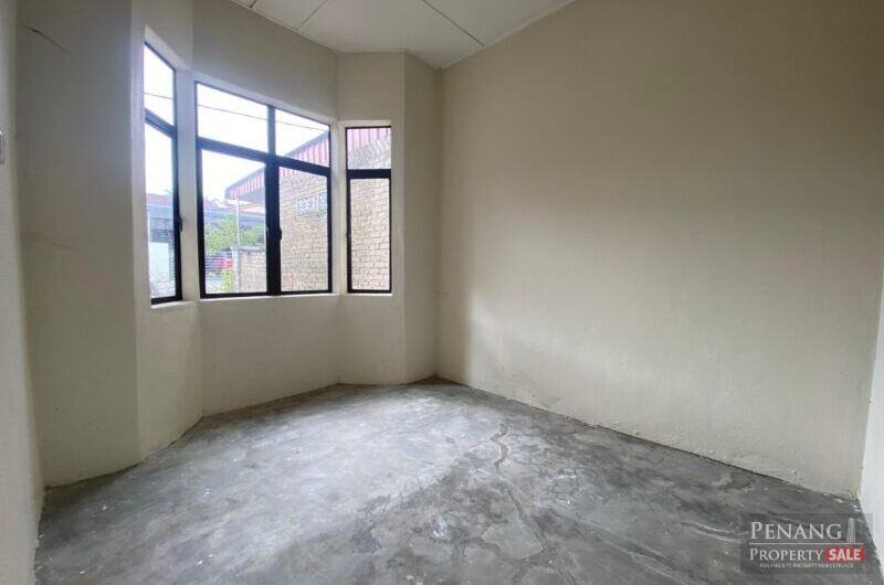 Teres Setingkat Taman Widuri Jawi