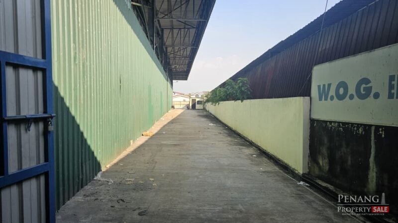 (FACING MAINROAD / BIGGER SIZE) Detached Warehouse / Factory at Bagan Lalang, Butterworth