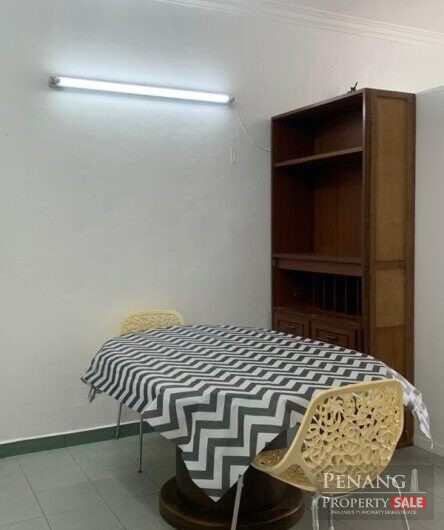 Staying in the heart of town, near shop, office, eateries