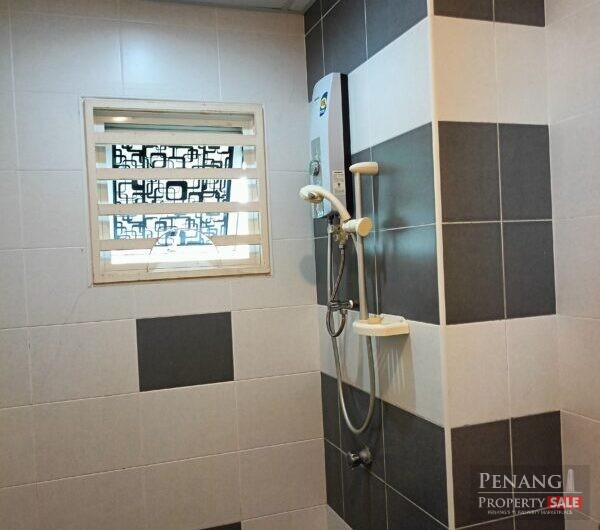 I-Regency Condominium (Ideal Regency), Gelugor, Penang }1325sf ,2 carparks (2 units per floor)}