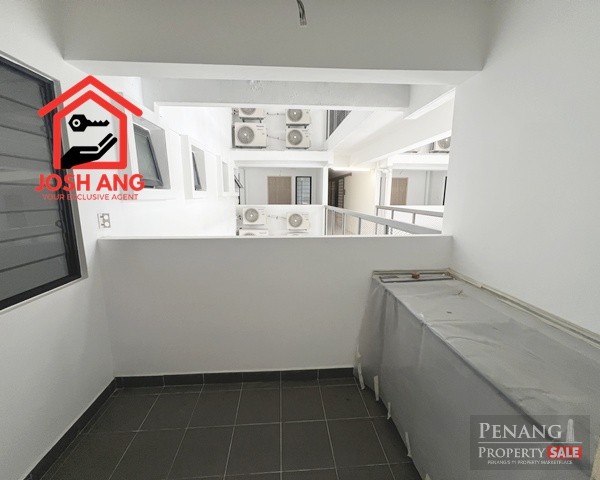 Granito in Tanjung Tokong 864sqft Original 2 Car parks side by side Seaview