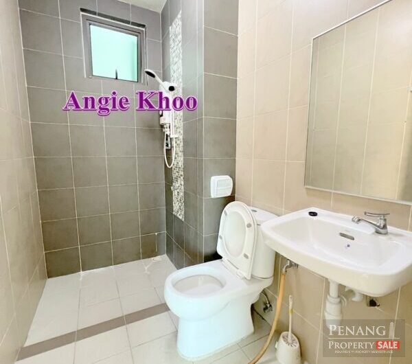 Low floor Corner Unit Tree Sparina Bayan Lepas 2 Car Park 1300 sqft