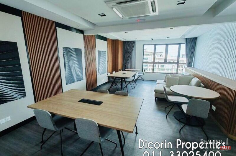 Mezzo, 3 bedroom, bridge & sea view, @The Light City, Pwcc, Lxx Art Gallery