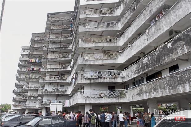 Pangsapuri Century, Gelugor, Penang