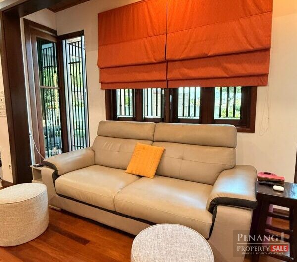 Semi-Detached House at Pulau Tikus (For Sale)