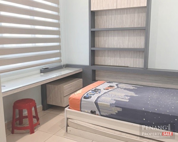 Tropicana Bay in Bayan Lepas near Queensbay  1020sqft Fully Furnished Renovated 2 Car parks