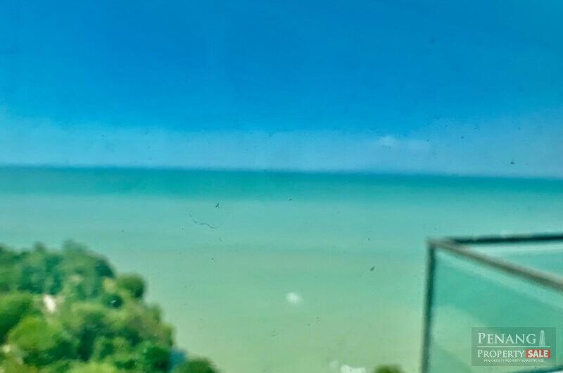 10 Island Resort 2 Car Parks Seaview  Located in Batu Ferringhi