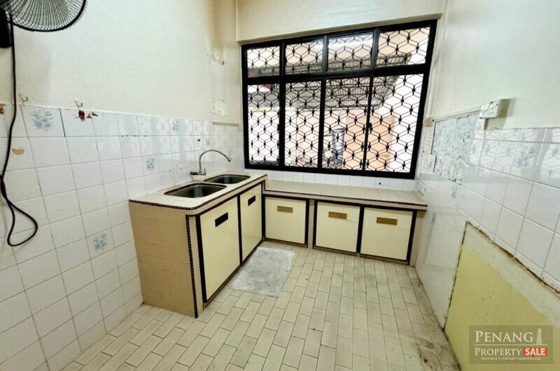 Rare Gelugor Semi-D | 5,100 sqft Land | Huge Compound | Taman Pulau Emas | Corner Units | Tingkat Batu Uban near to Queensbay Mall