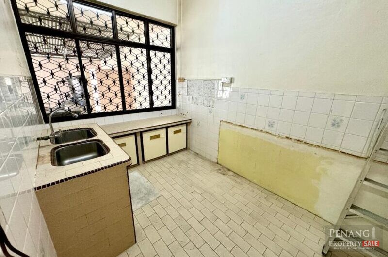 Rare Gelugor Semi-D | 5,100 sqft Land | Huge Compound | Taman Pulau Emas | Corner Units | Tingkat Batu Uban near to Queensbay Mall