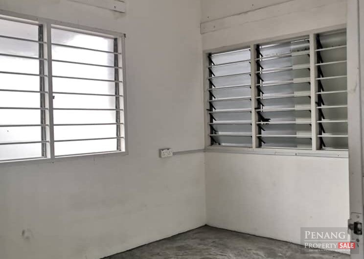 Tanjung Tokong Double Storey Shoplot, Facing Maidroad