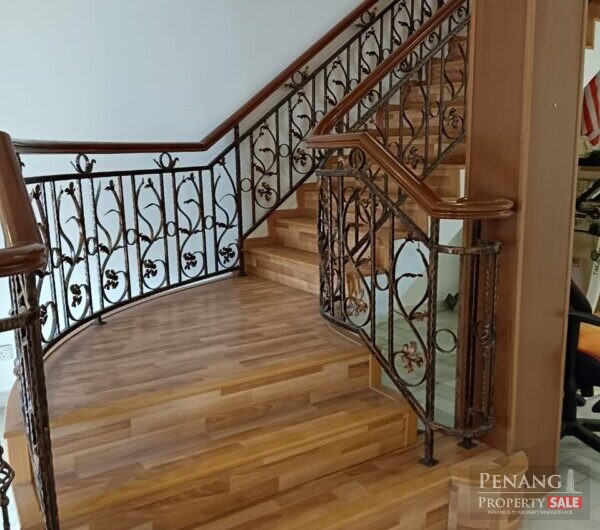 FOR SALE : 2 storey Spacious terrace house Land size 2583sf  at Tingkat sungai Ara Penang