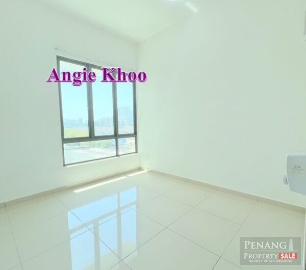 Corner Unit Tree Sparina Bayan Lepas 2 Car Park 1300 sqft Renovated