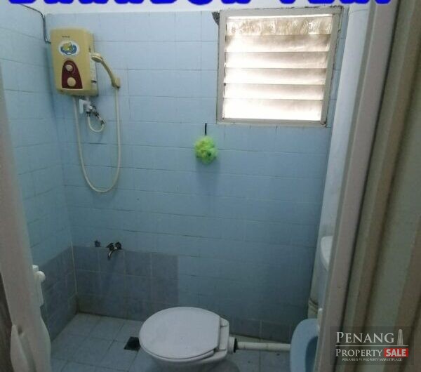 Villa Condo With Partially Furnished At Relau For Rent