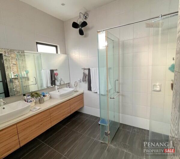 Isle of Palm Corner Lot Fully Furnished and Fully Renovated