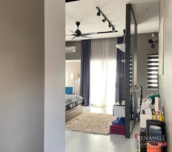 Isle of Palm Corner Lot Fully Furnished and Fully Renovated