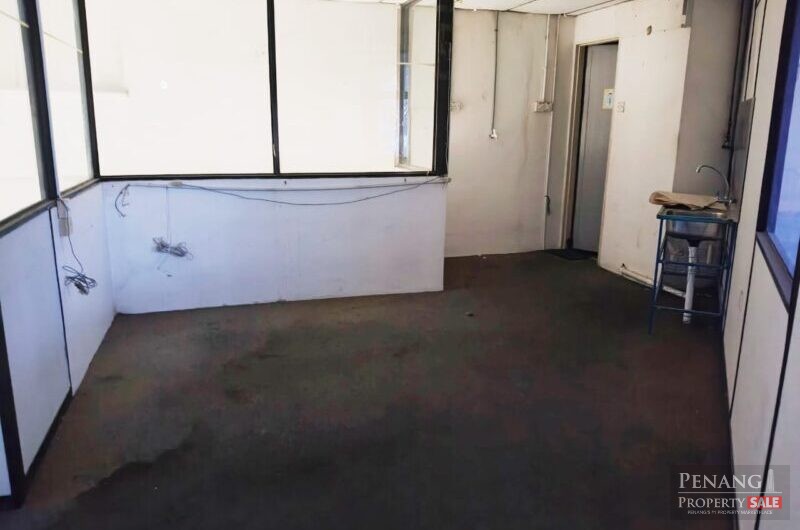 1.5 Storey Diamond Valley Corner Land 3174sf Batu Maung Warehouse