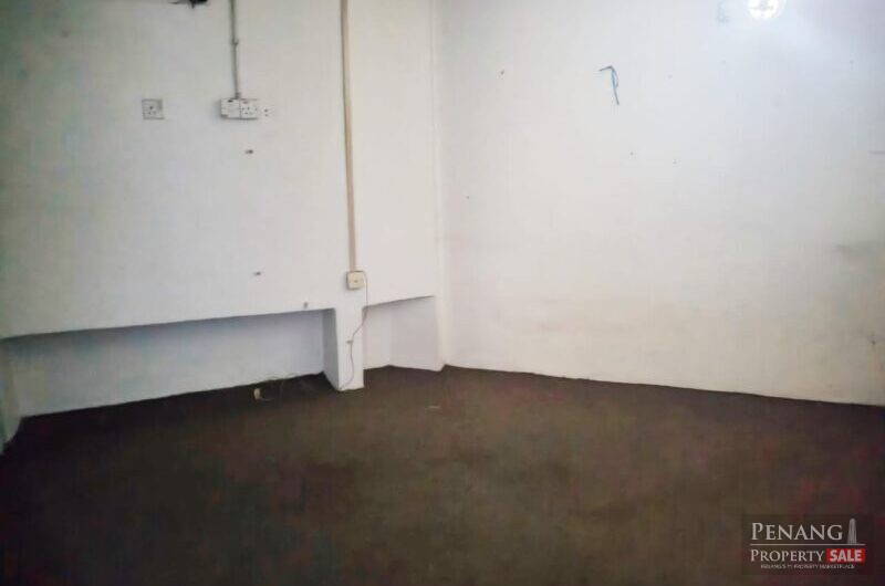 1.5 Storey Diamond Valley Corner Land 3174sf Batu Maung Warehouse