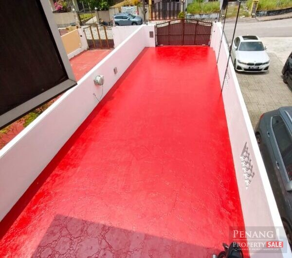 2 Storey Terrace Prefer Commercial use Lebuhraya Besi Greenlane 8 cars