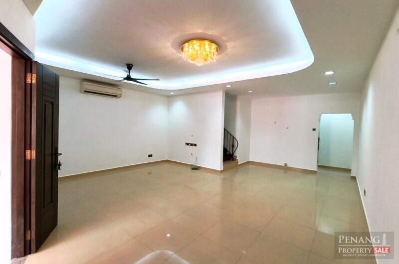 2 Storey Terrace Prefer Commercial use Lebuhraya Besi Greenlane 8 cars