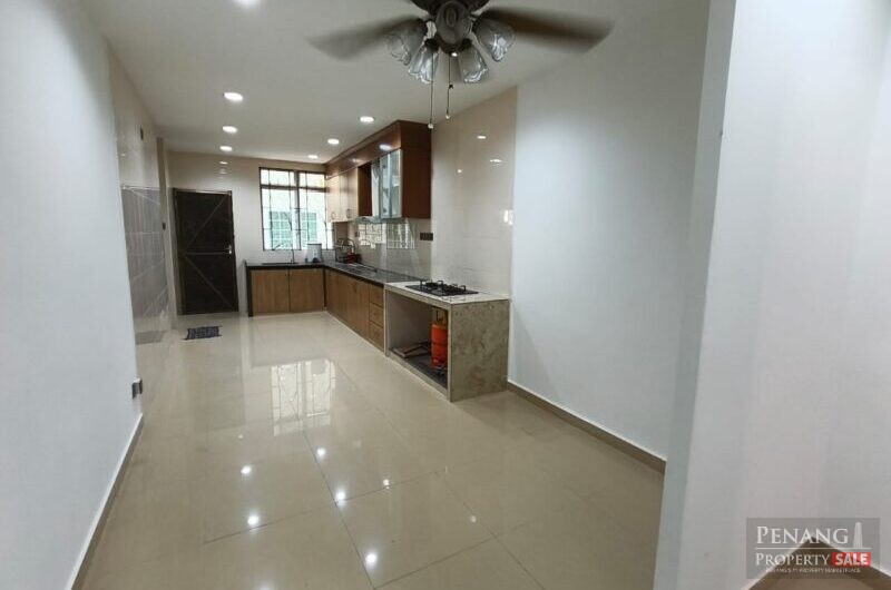 2 Storey Terrace Prefer Commercial use Lebuhraya Besi Greenlane 8 cars