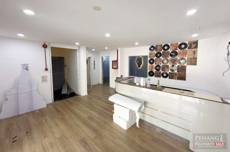 5 Storey Commercial Building Lift 9300sf with rooftop Georgetown