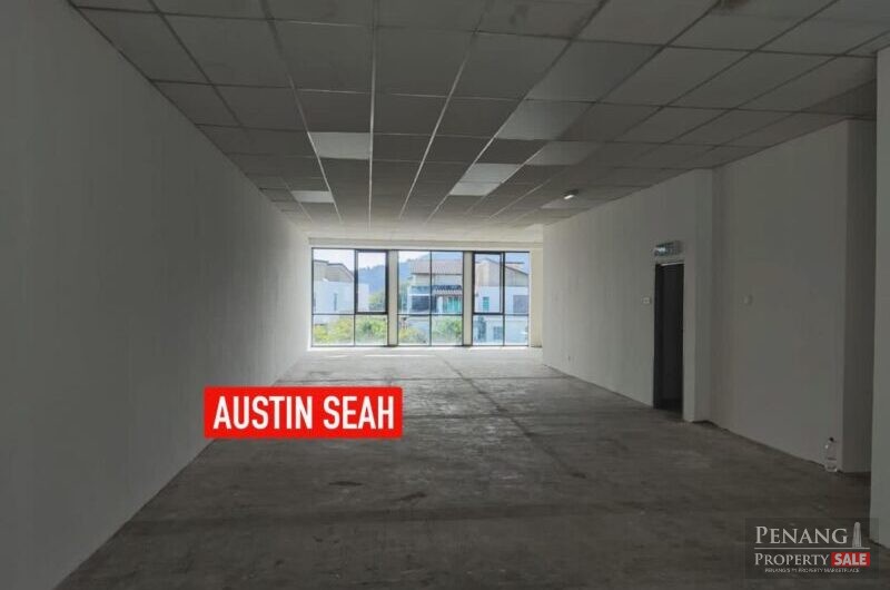 BAY AVENUE TOP FLOOR SHOP OFFICE For RENT, GOT LIFT, HOT BUSINESS AREA