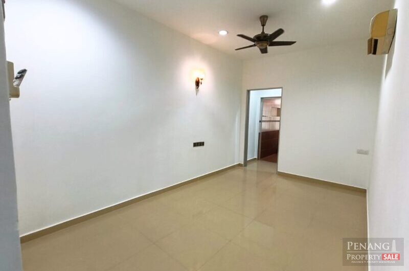 2 Storey Terrace Prefer Commercial use Lebuhraya Besi Greenlane 8 cars