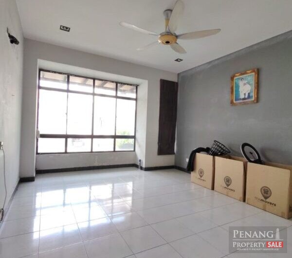 Palm Villa Gated & Guarded Rare In Market