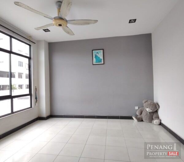 Palm Villa Gated & Guarded Rare In Market