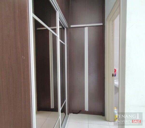 Palm Villa Gated & Guarded Rare In Market