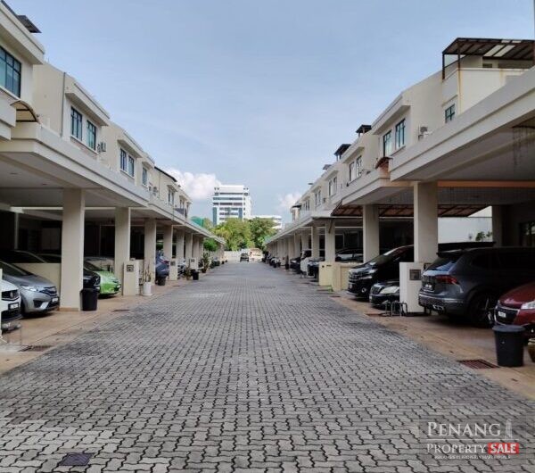 Palm Villa Gated & Guarded Rare In Market