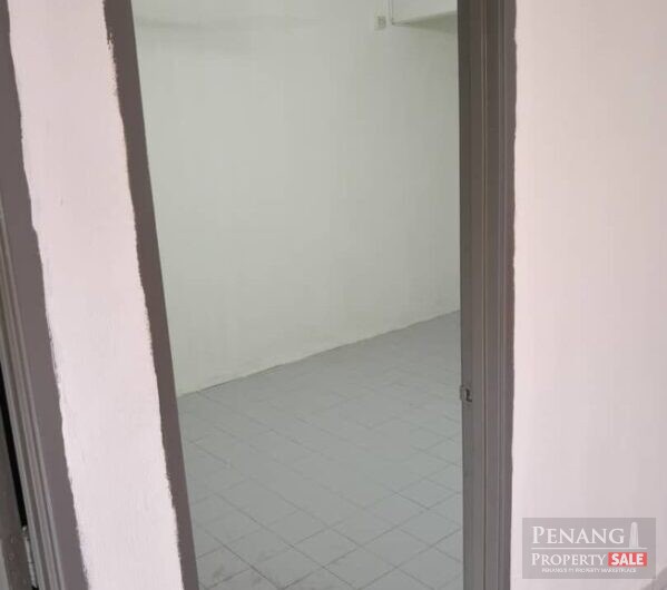 Cheaper ! Sri Bayan Mas Bayan Lepas Airport FTZ 700sf