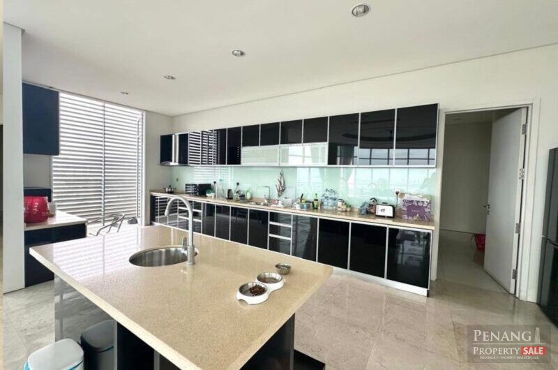 8 Gurney Super Condo, Gurney Drive