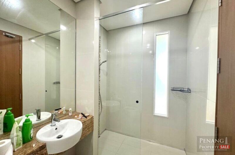 8 Gurney Super Condo, Gurney Drive