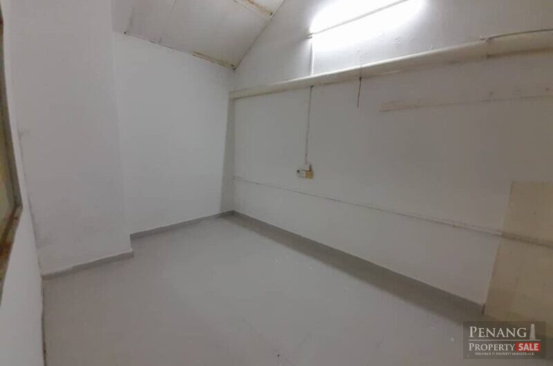 Double Storey @ Jalan Loh Boon Siew, Georgeotown