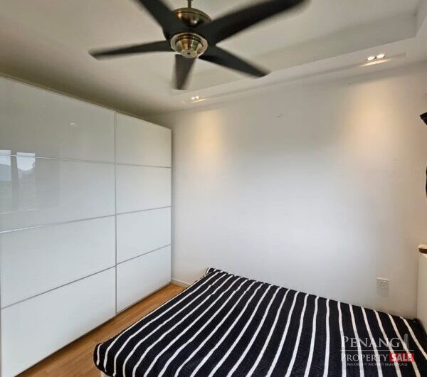 Tri Pinnacle Condo, corner uit, fully furnished
