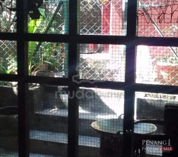 2.5 STOREY TERRACE HOUSE