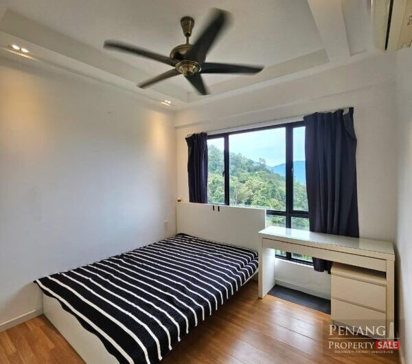 Tri Pinnacle Condo, corner uit, fully furnished