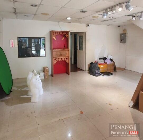 3 storey corner shoplot for rent at Perai Jaya