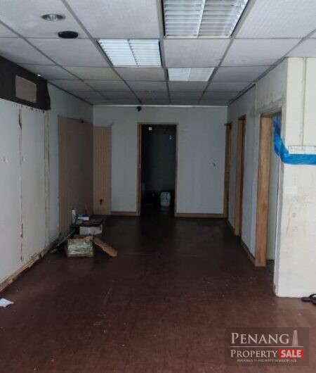 3 storey corner shoplot for rent at Perai Jaya
