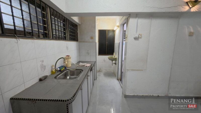 Desa Intan at Farlim, Block 7A 3 bedrooms unit 650SF FOR SALE