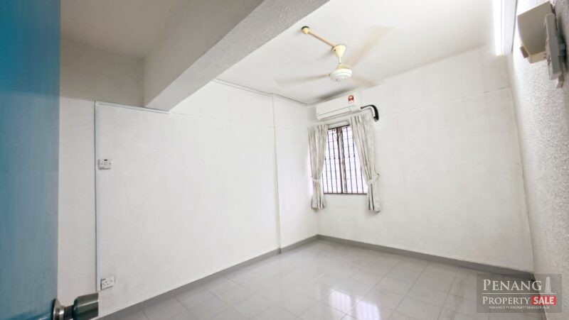 Desa Intan at Farlim, Block 7A 3 bedrooms unit 650SF FOR SALE