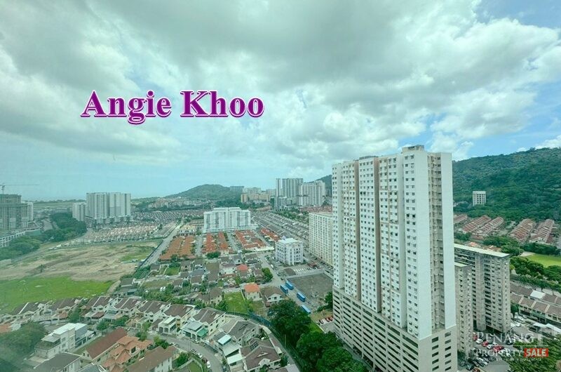 2 Car Park Side by Side Private lift Sungai Ara 1598sqft The Clovers