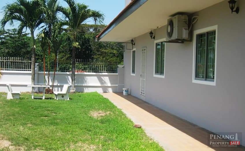2 STOREY TERRACE HOUSE CORNER