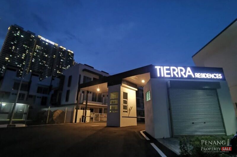 3.5 STOREY TERRACE HOUSE CORNER
