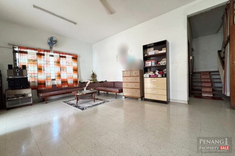 2 Storey Terrace Medan Tembaga Land 1900sf Greenlane Concrete floor